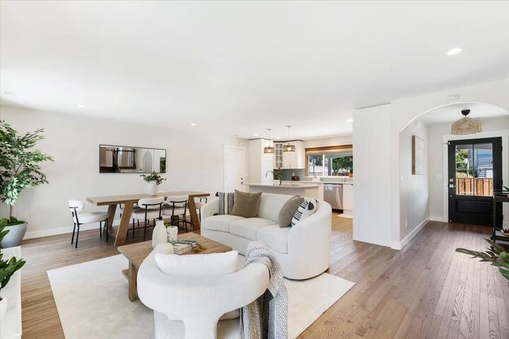 Property Photo:  806 Clubhouse Drive  CA 95003 