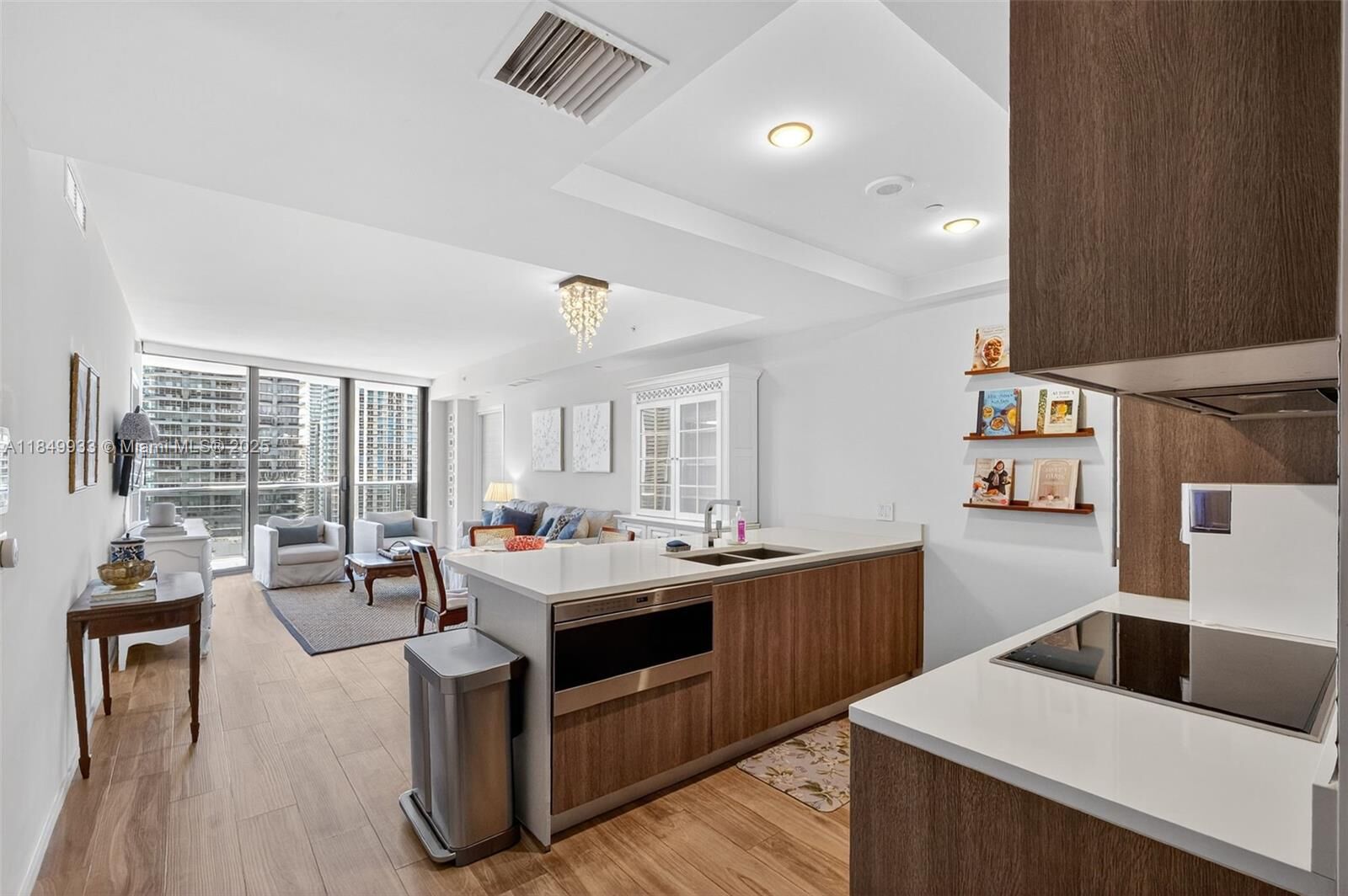 Property Photo: 801 S Miami Ave 2802 FL 33130