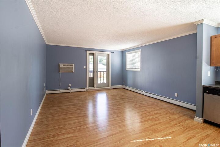 Property Photo:  521 18th Street W 203  SK S7M 1C8 