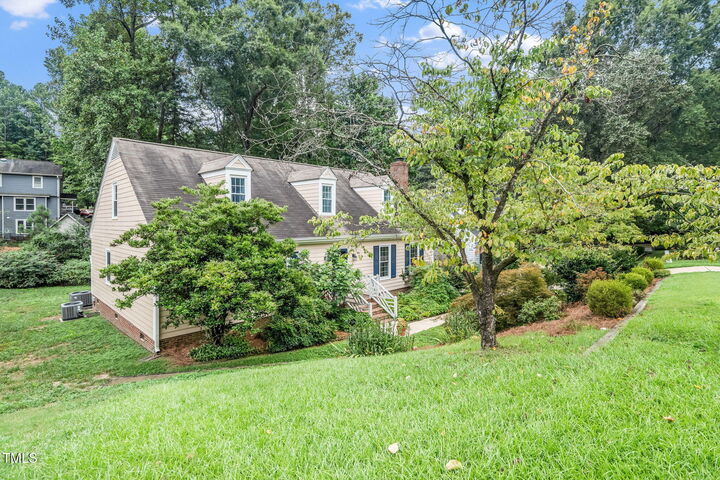 Property Photo: 102 Joel Court NC 27513