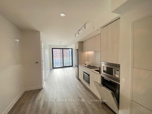 Property Photo:  1 Jarvis Street 705  ON L8R 3J2 