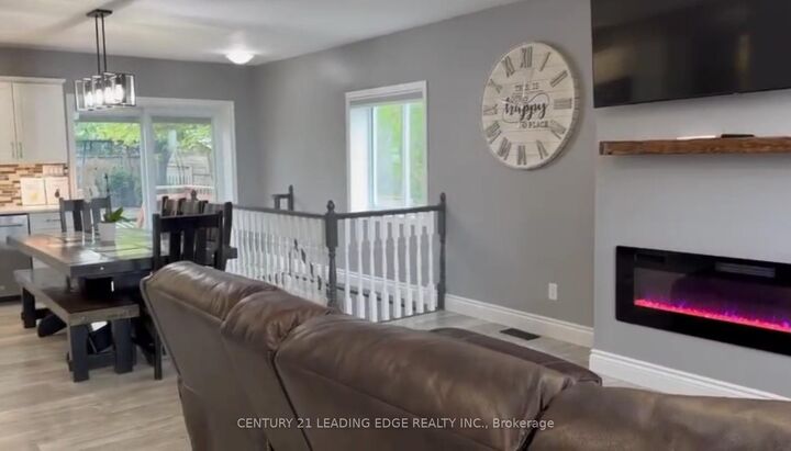 Property Photo:  329 Sidney Street  ON K8V 2V1 