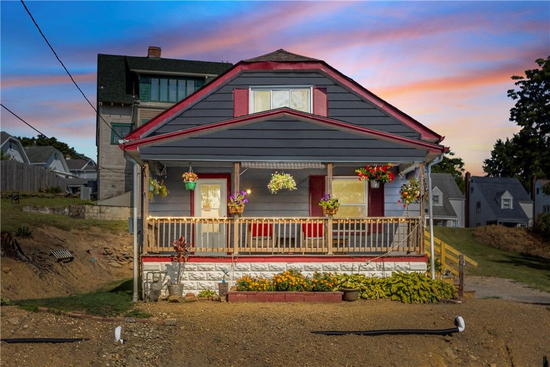 Property Photo: 2108 Woodmont Ave PA 15068