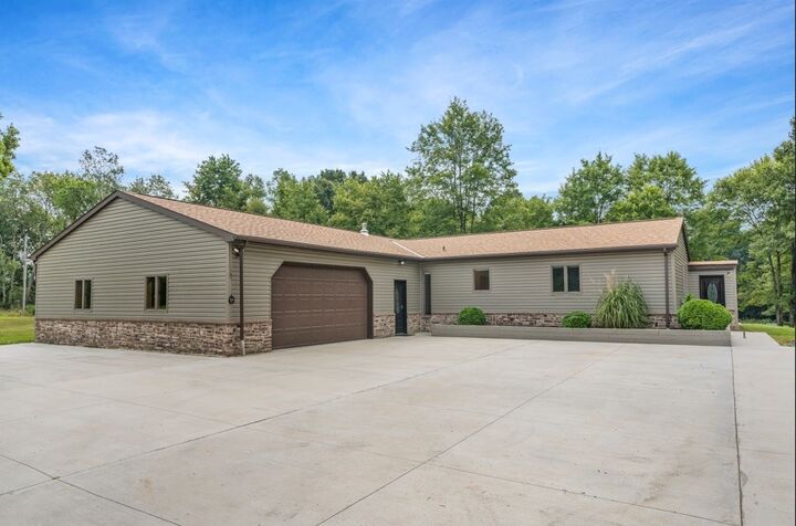 Property Photo: 128 McGinley Rd PA 16025