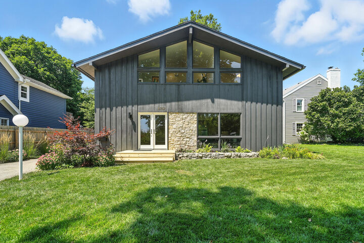 Property Photo:  1737 Walnut Terrace  OH 45504 