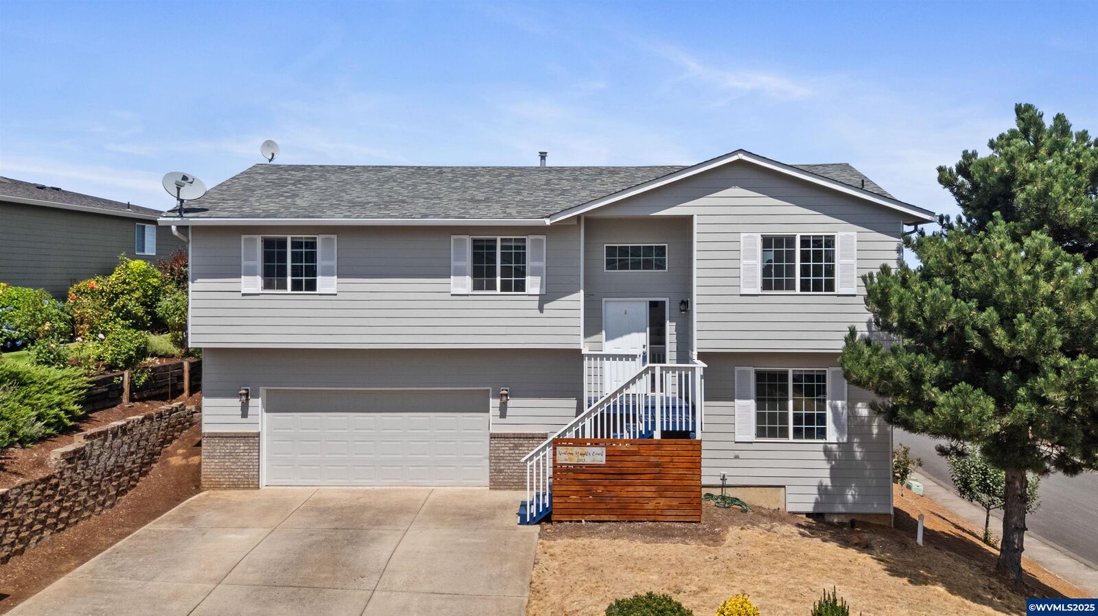 Property Photo:  2113 Western Heights Ct NW  OR 97304 