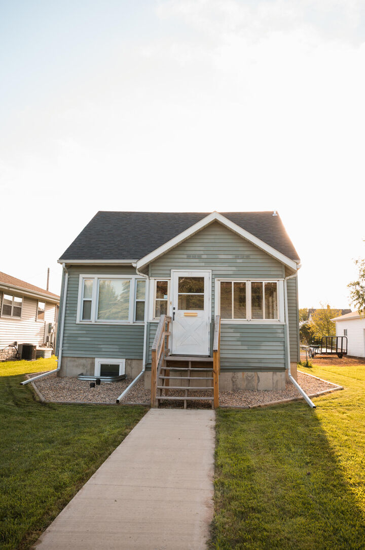 Property Photo: 507 N 2nd St SD 57401