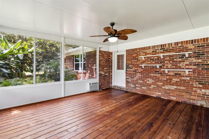 Property Photo:  2441 Amelia Road  FL 32034 