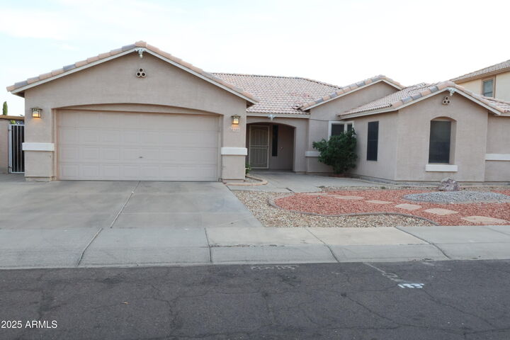 Property Photo: 5375 W Kaler Circle AZ 85301