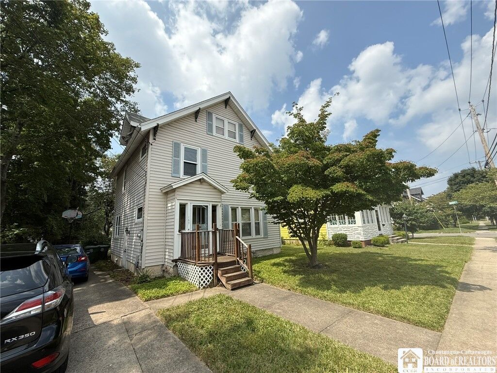 Property Photo:  169 Hallock Street  NY 14701 
