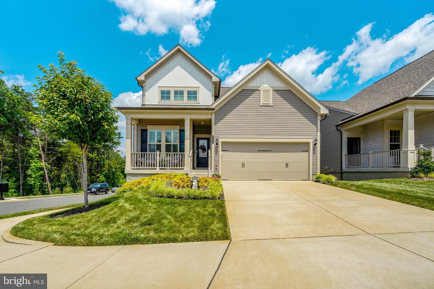 Property Photo: 6852 Gerber Daisy Lane VA 20169