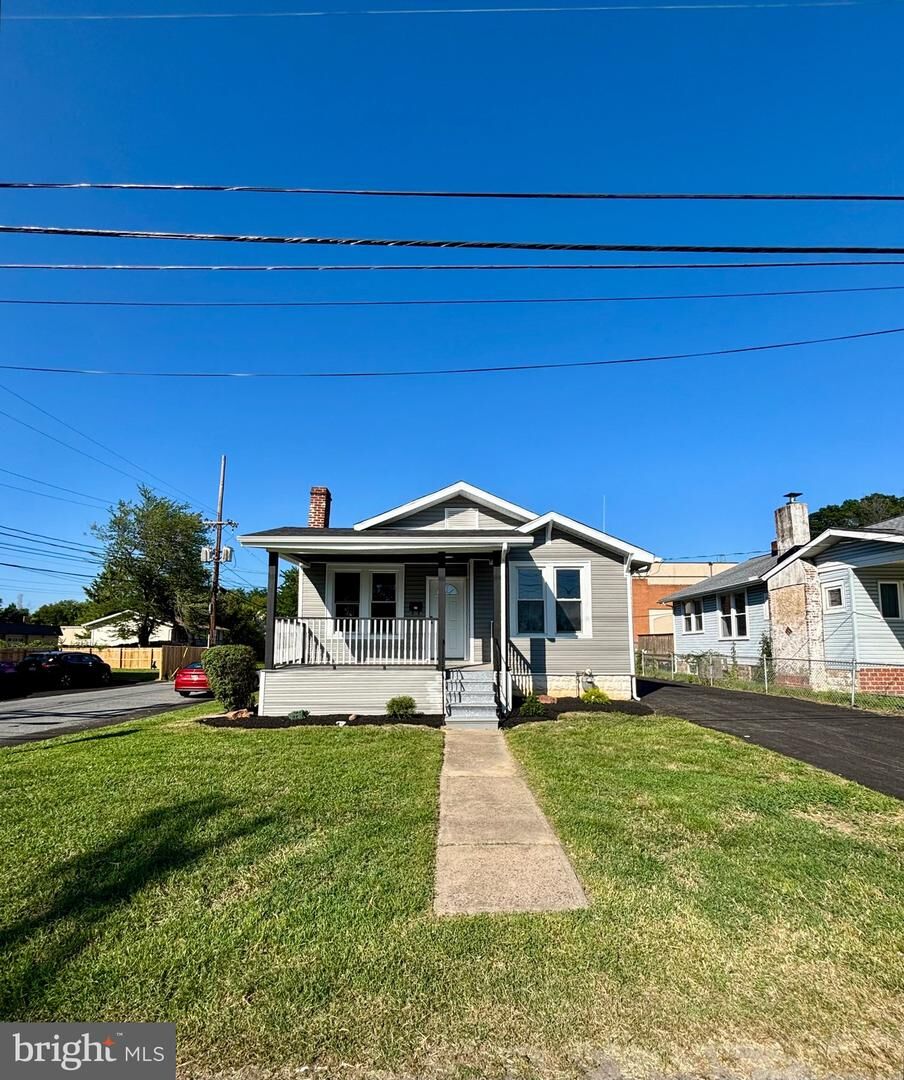 Property Photo: 1217 Newport Gap Pike DE 19804