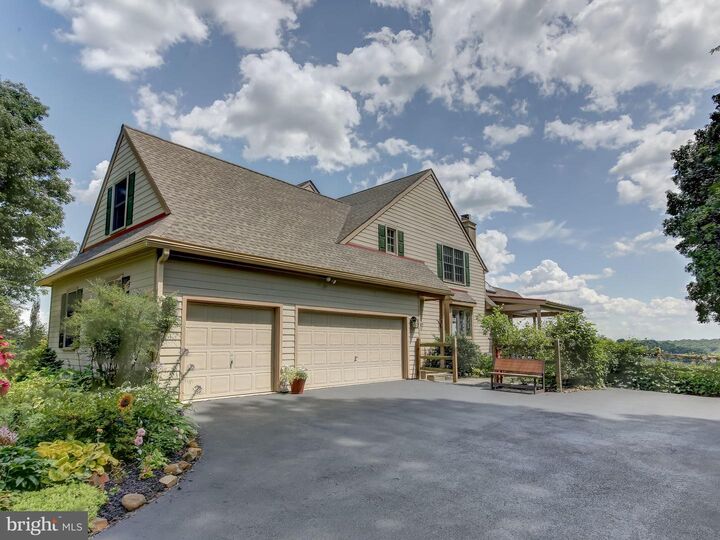 Property Photo:  933 Copes Lane  PA 19380 
