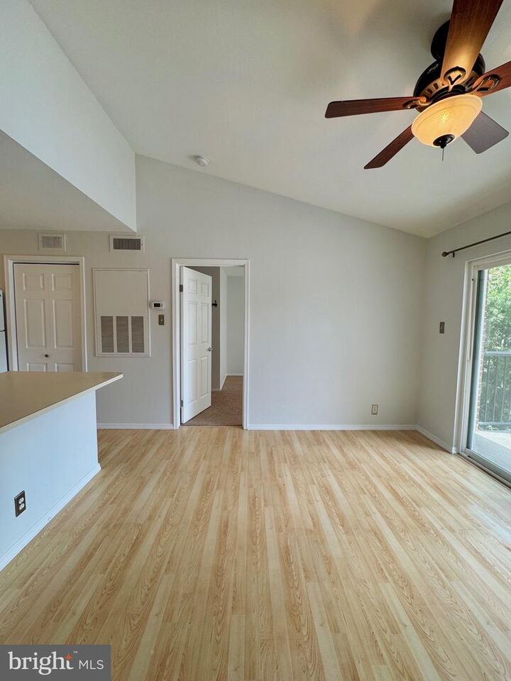 Property Photo: 3306 Wyndham Circle 326 VA 22302
