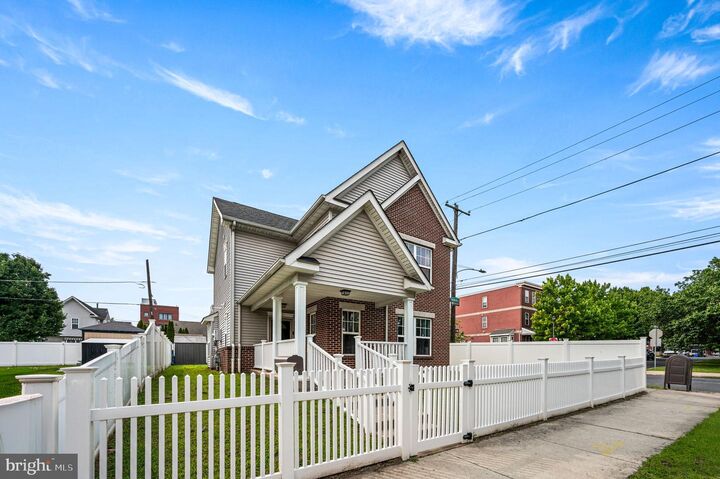 Property Photo: 1520 N Franklin Street PA 19122