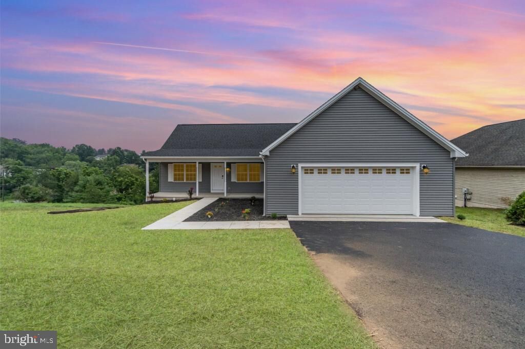 Property Photo:  864 Wynonah Drive  PA 17922 