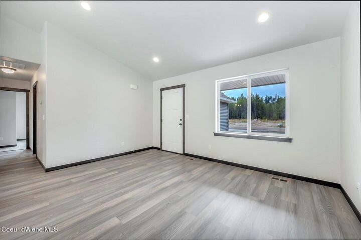 Property Photo: 69 Mohawk Drive ID 83801