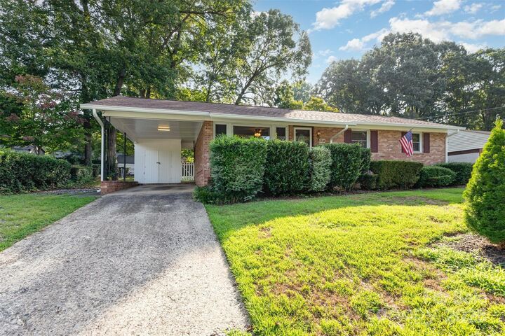 Property Photo:  1314 Fern Forest Drive  NC 28054 