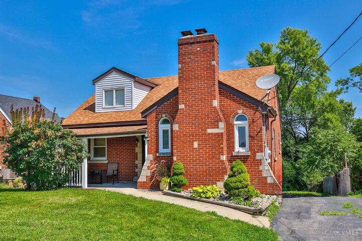 Property Photo:  3318 Kleeman Road  OH 45211 