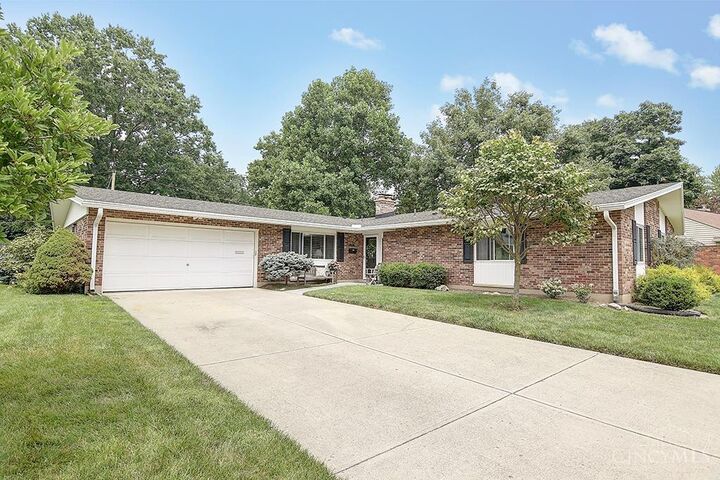 Property Photo: 2169 Broadbent Way OH 45440