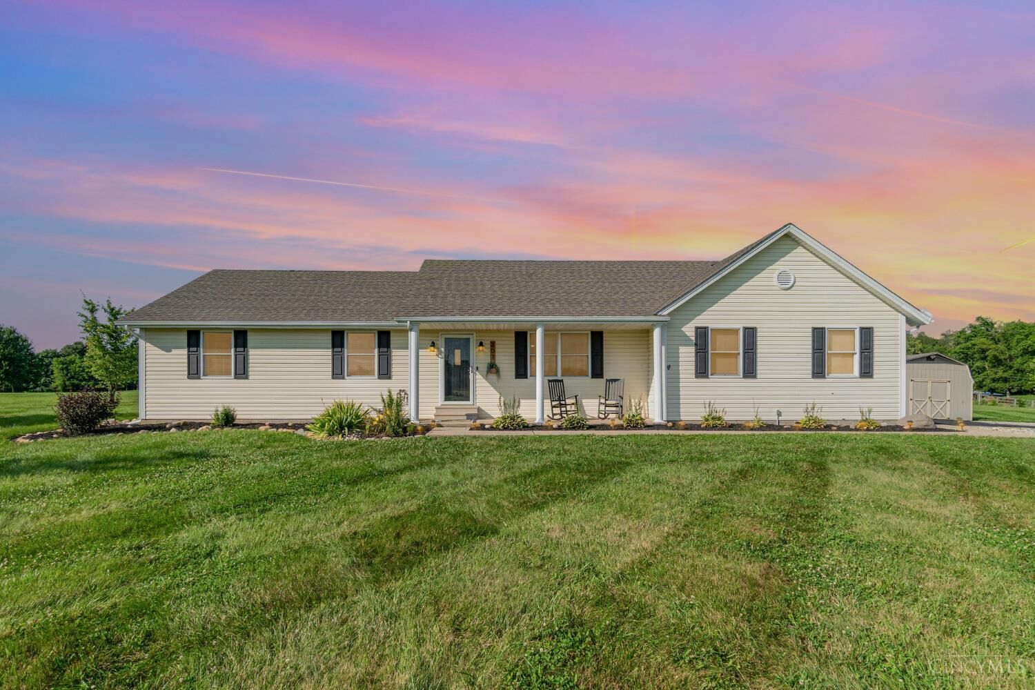 Property Photo:  207 Oakland Meadows Boulevard  OH 45177 