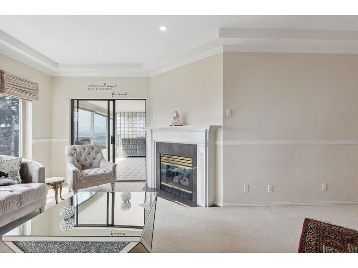 Photo de la propriété:  15176 Buena Vista 204  BC V4B 1Y3 