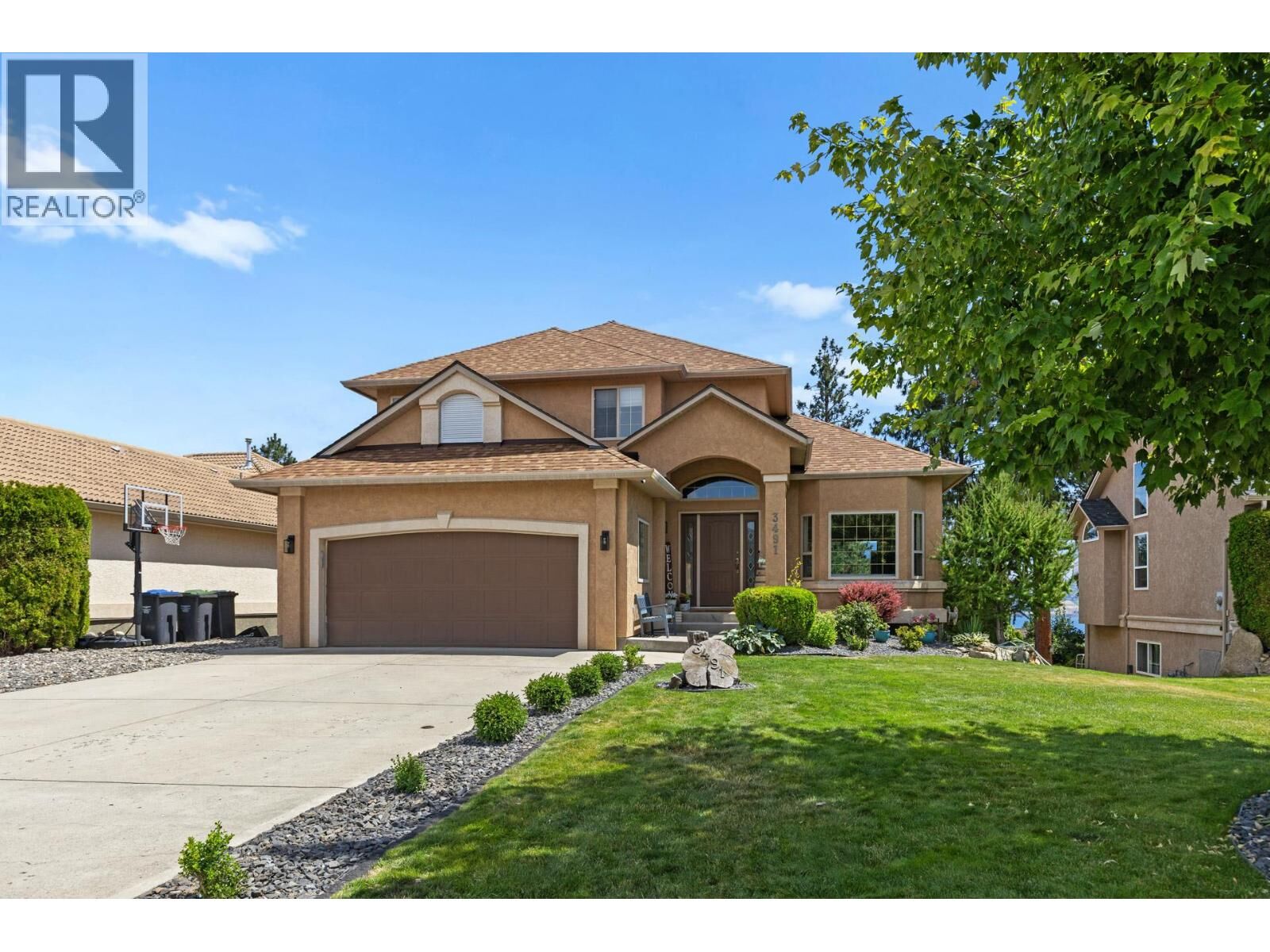 Property Photo:  3491 Ridge Boulevard  BC V4T 2T1 