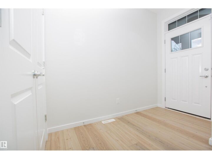 Property Photo:  2815 200 St NW  AB T6M 0W8 