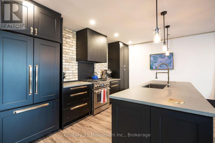 Property Photo: 18 Bruce Street South ON N0H 2P0