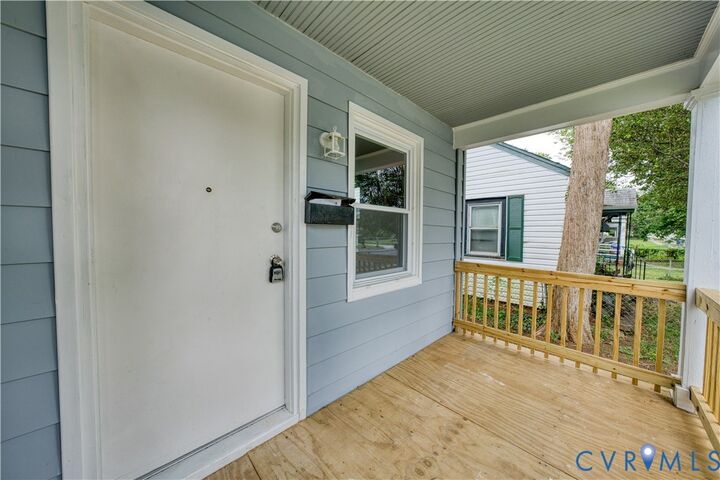 Property Photo:  1402 E 18th Street  VA 23224 
