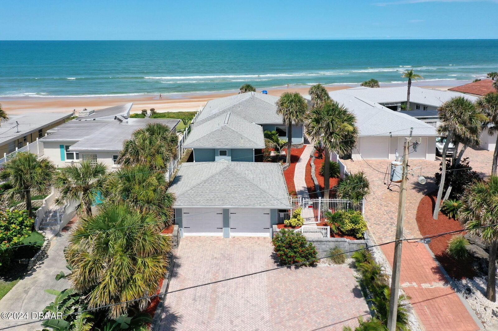 Property Photo: 1800 N Atlantic Avenue FL 32118