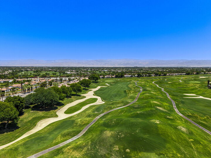 Property Photo: 54374 Oak Tree CA 92253