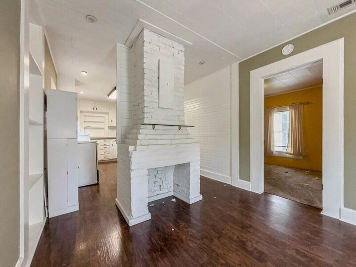 Property Photo: 383 N Booker Street FL 32536
