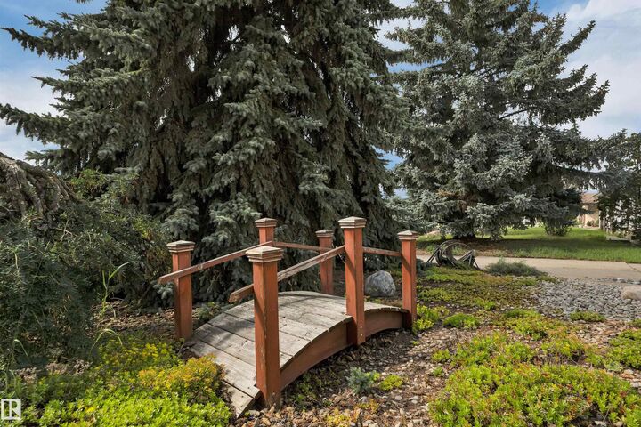 Property Photo:  3111 104 Street NW  AB T6J 3B2 