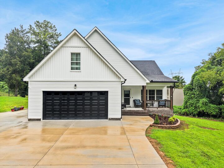 Property Photo: 120 Stonewood Drive NW TN 37311