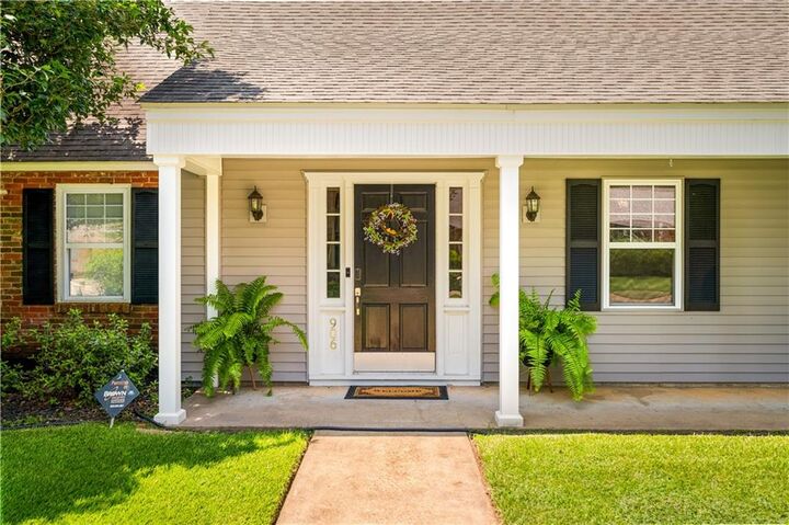 Property Photo: 906 Harling Lane LA 71457