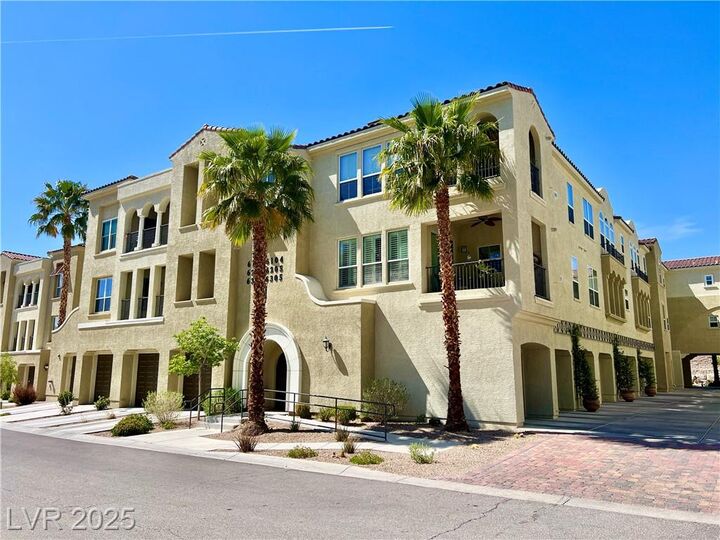 Property Photo: 2555 Hampton Road 6203 NV 89052