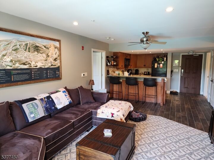 Property Photo: 200 State Rt 94 Unit 214 NJ 07462