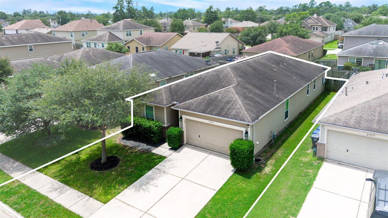 Property Photo:  29241 Legends Worth Drive  TX 77386 