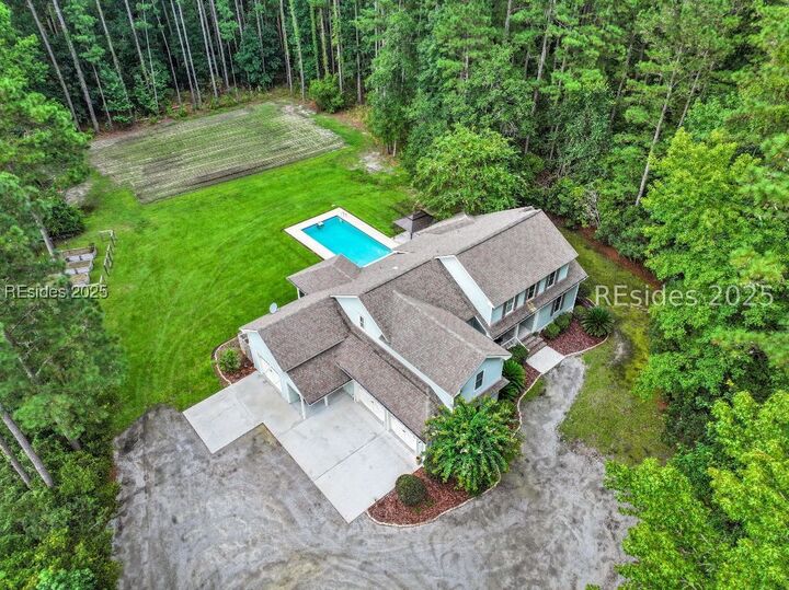 Property Photo:  40 Rose Dhu Creek Plantation Drive  SC 29910 