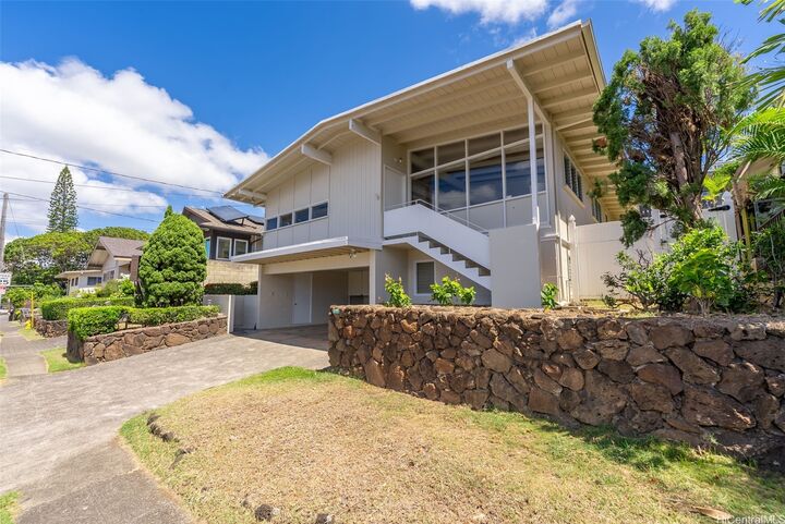 1332 Nehoa Street  Honolulu HI 96822 photo