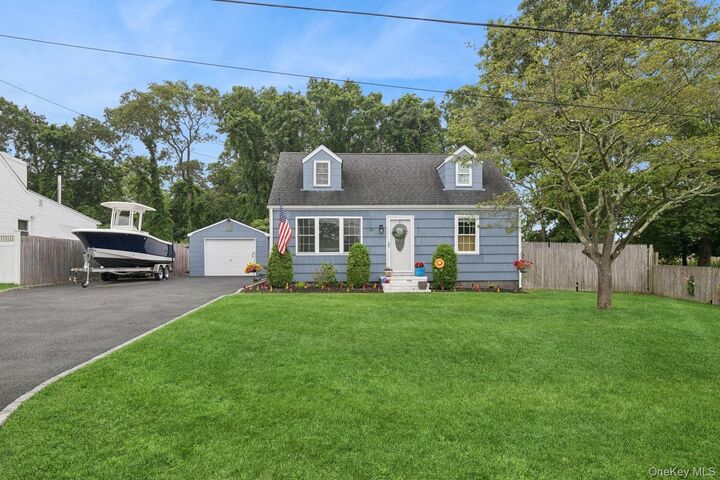 Property Photo:  10 Elm Street  NY 11772 