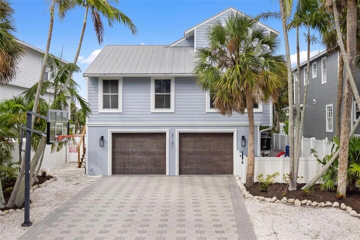 5121 Oxford Drive  Sarasota FL 34242 photo