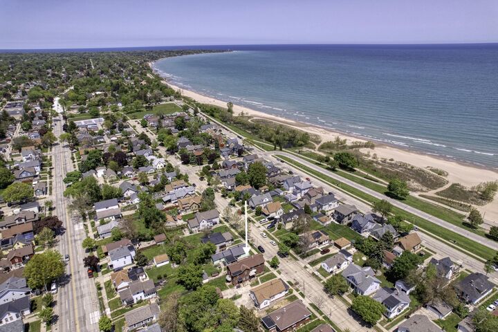 1738 Chatham St  Racine WI 53402 photo