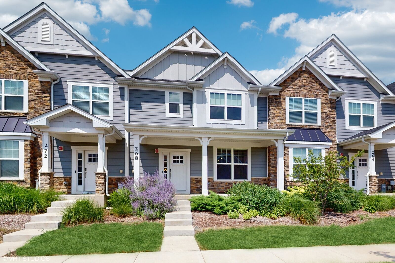 Property Photo:  268 Hoffmann Drive  IL 60089 