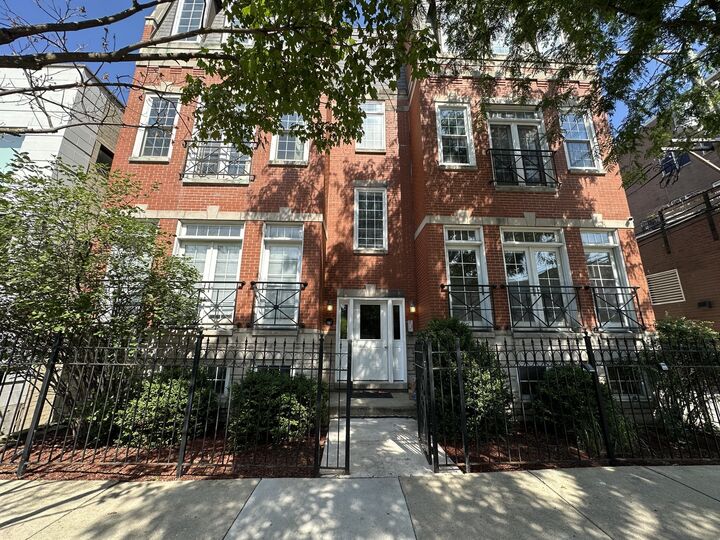 1617 N Hermitage Avenue 1S  Chicago IL 60622 photo