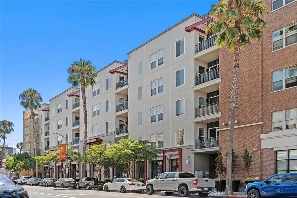 Property Photo: 300 E 4th Street 205 CA 90802