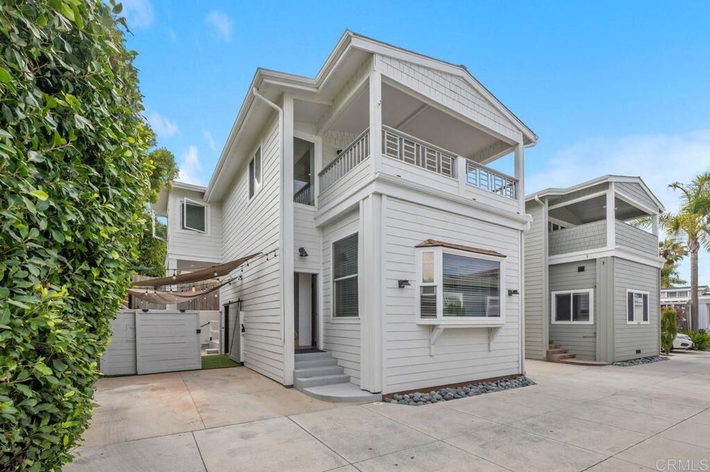 Property Photo: 159 W Diana 6 CA 92024