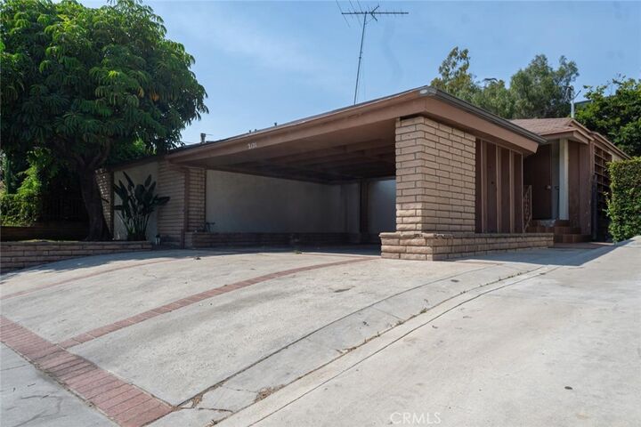 Property Photo: 2171 W 26th Place CA 90018