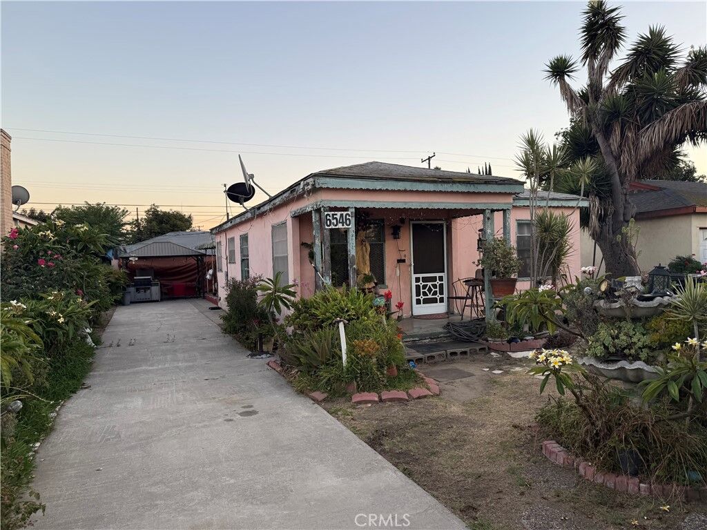 Property Photo: 6546 Fry Street CA 90201